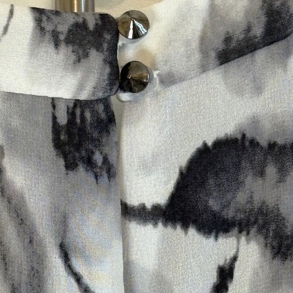 Astr Sheer Gray and White Dress - Picture 4 of 4